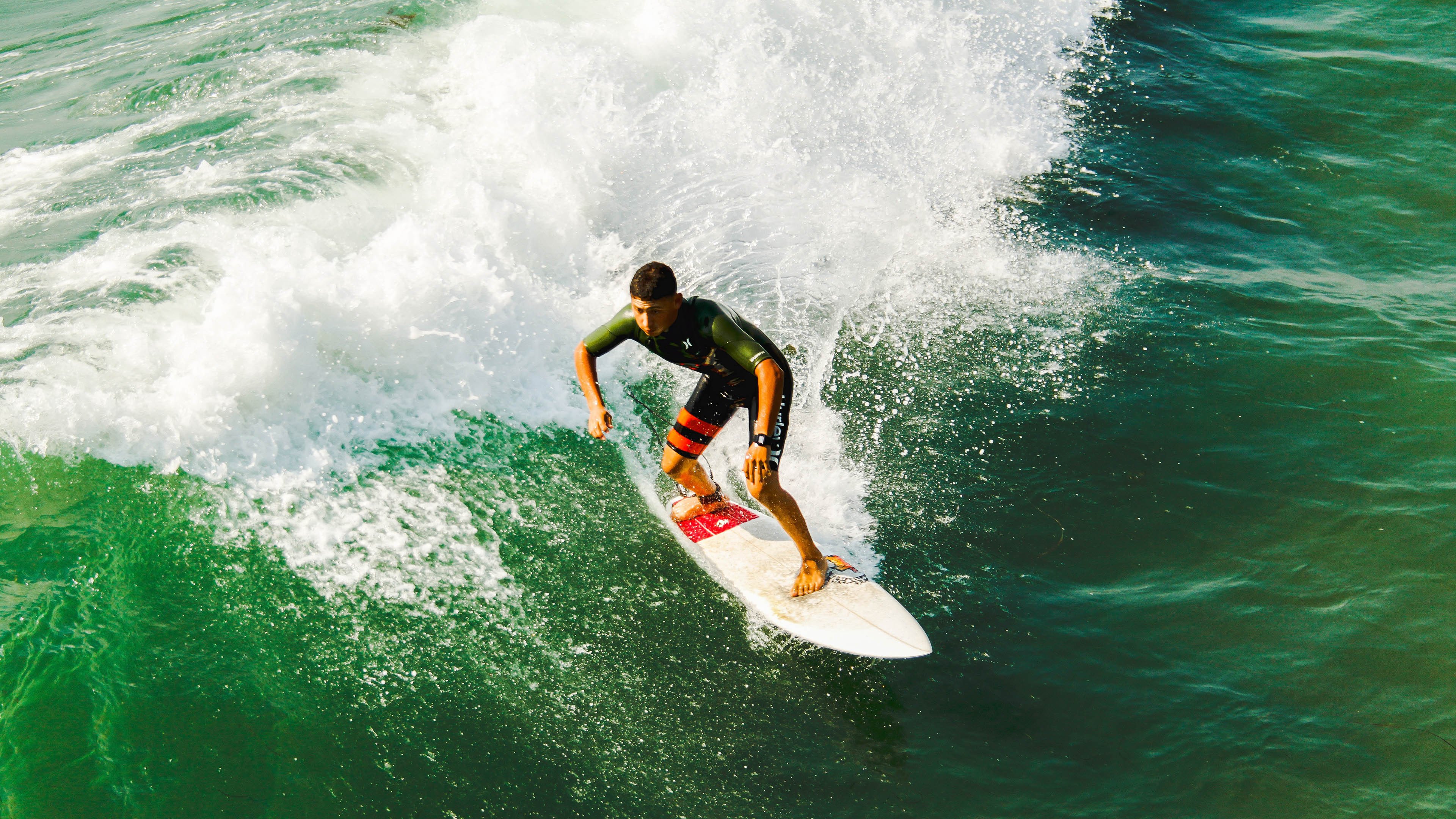 赛道与城市，F1街道赛焦点战中的开拓者与雷霆