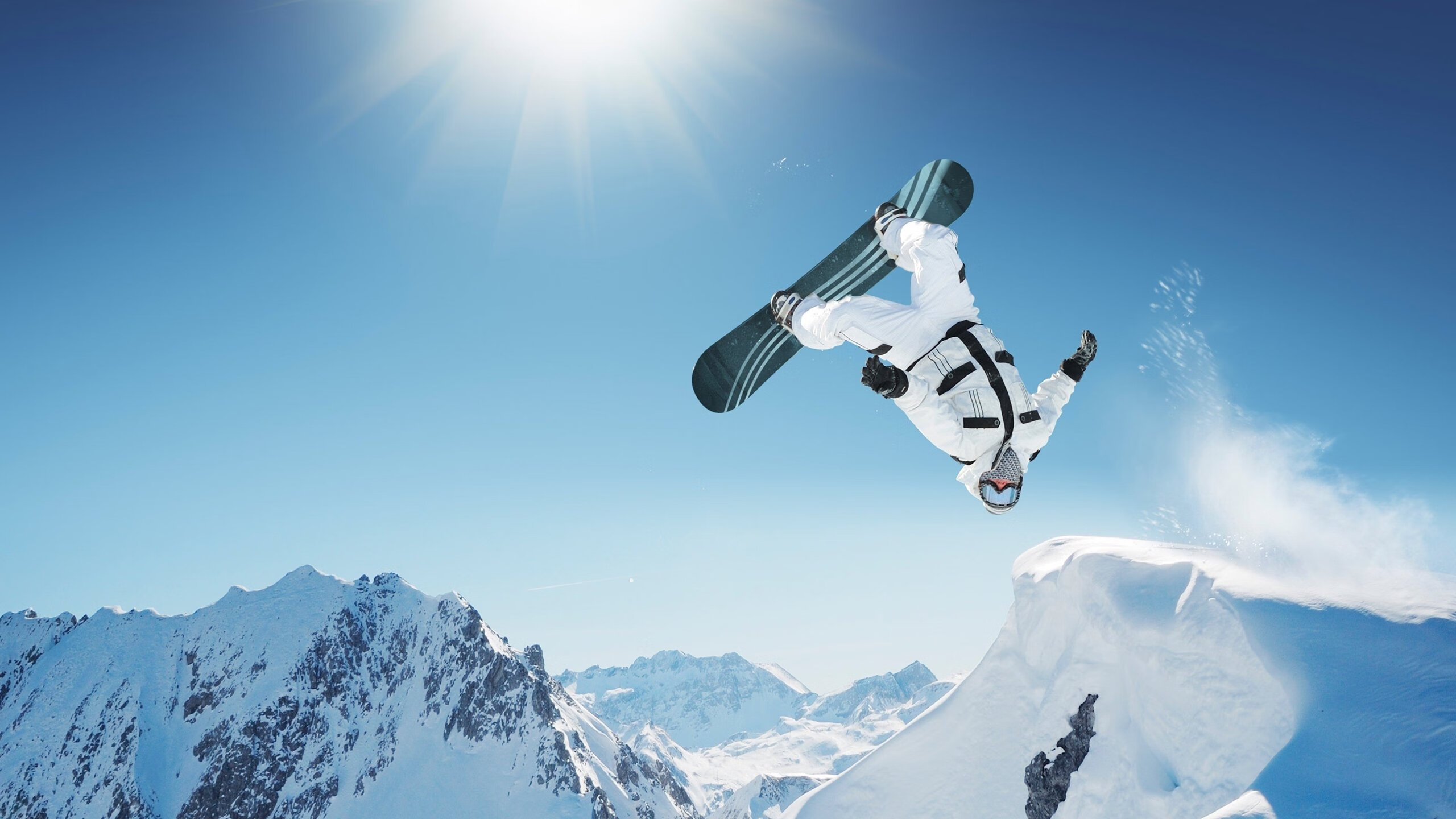 开云体育平台APP-黄黑风暴席卷南美，亚洲之光闪耀北威州—多特强势晋级与孙兴慜的德甲封神之战